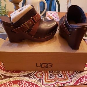 UGG clogs